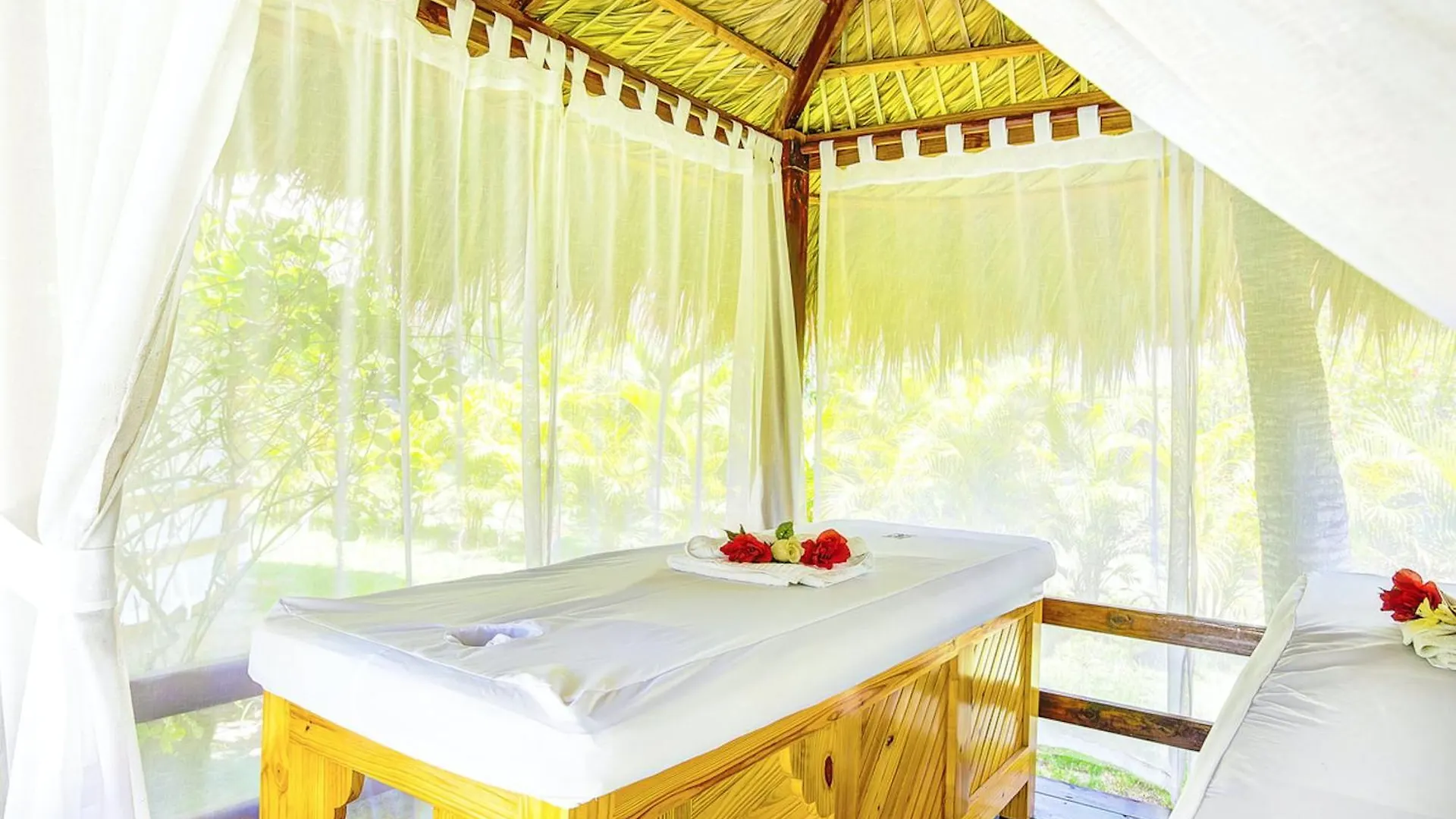 Grand Caribe Suites Playa Los Corales Punta Cana Hotel